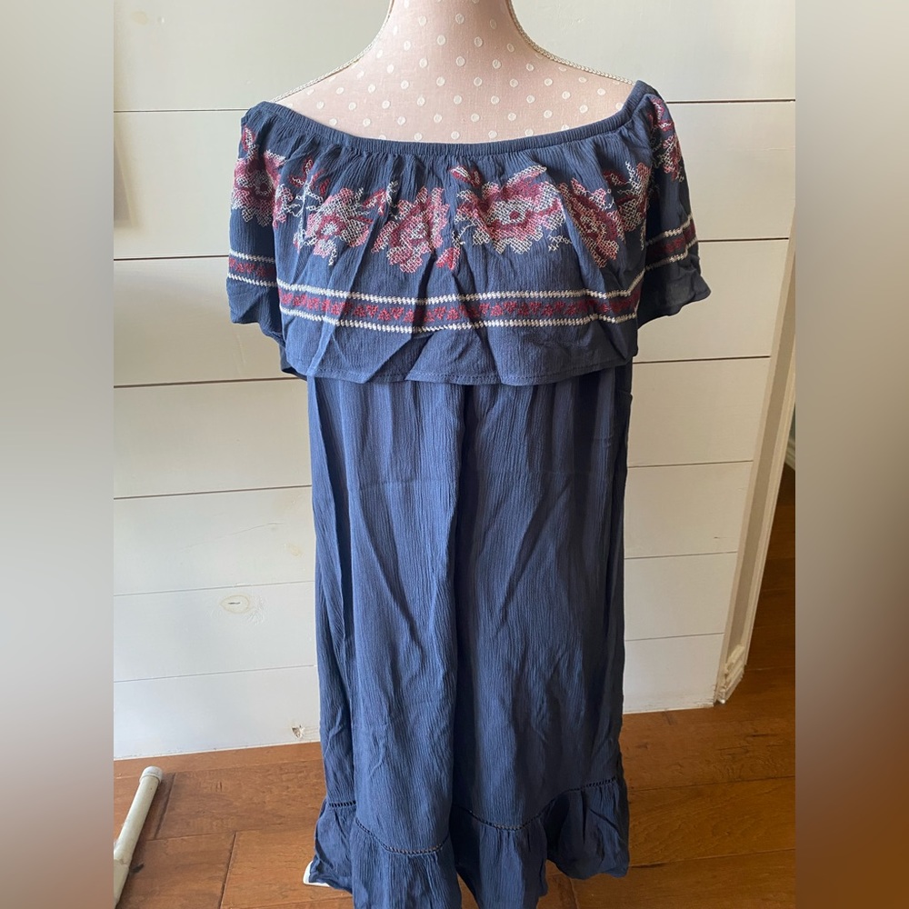 Blue Knox Rose Embroidered Dress